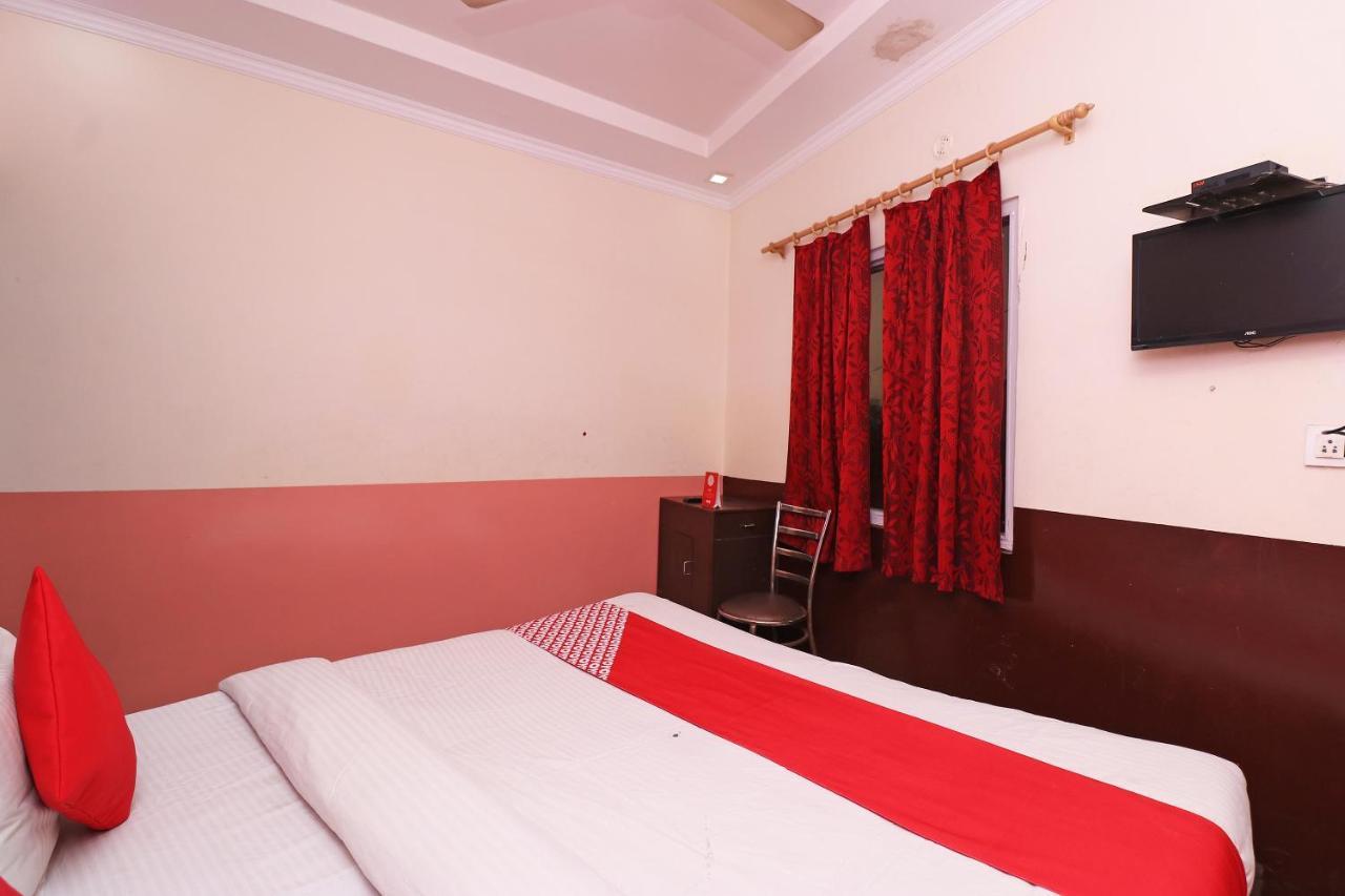 Hotel Raj Paradise